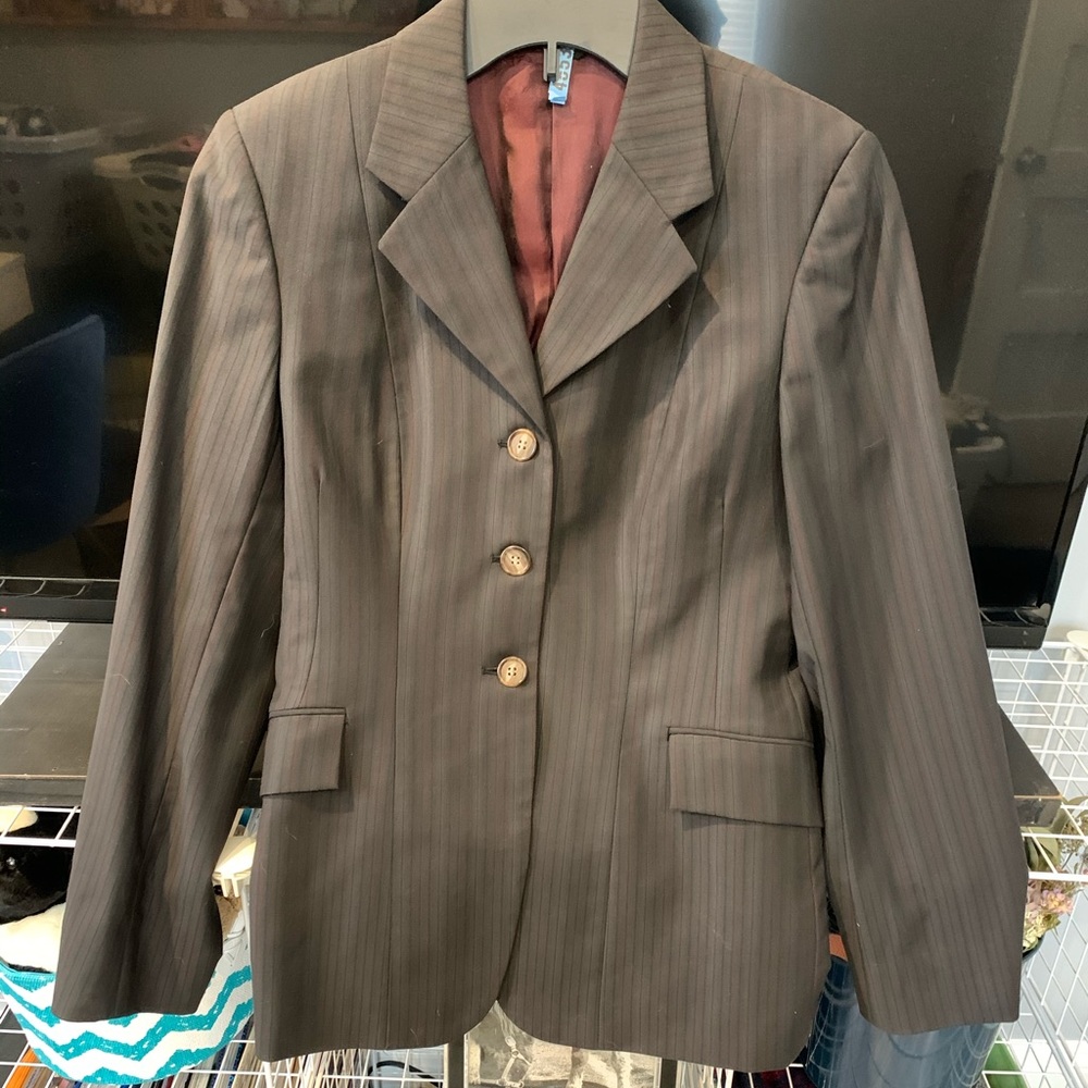 Grand Prix horse riding show Coat size 4